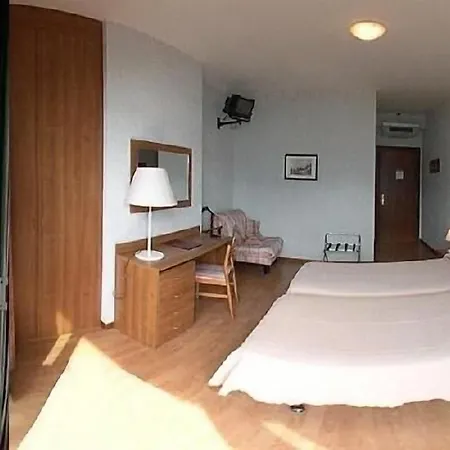 Nike Otel 2*