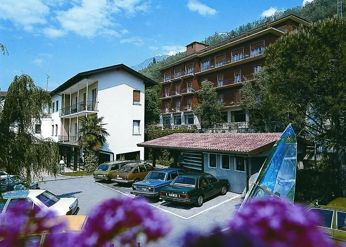 Nike 호텔 브렌조네 술 가르다